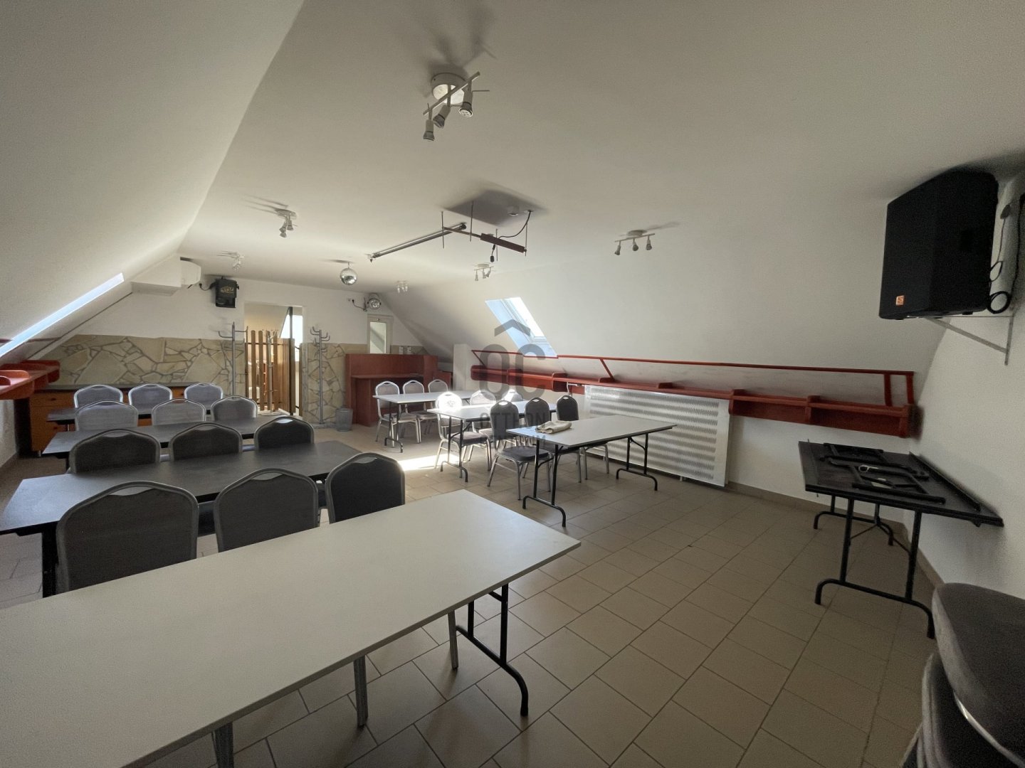 60m² · 220.000 ft