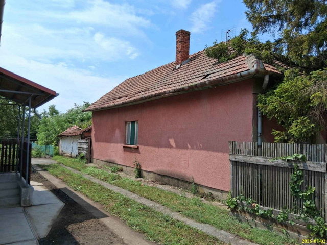 Eladó családi ház, Püspökladányban, Karcagi utcában 4.1 M Ft