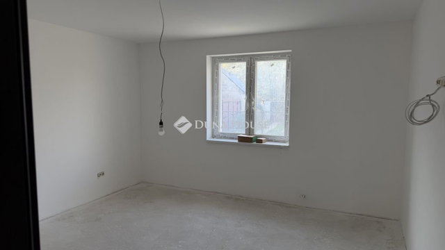Eladó családi ház, Ikerváron 88.8 M Ft, 3 szobás