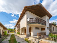 Eladó családi ház, Zsámbékon 100 M Ft, 1+3 szobás