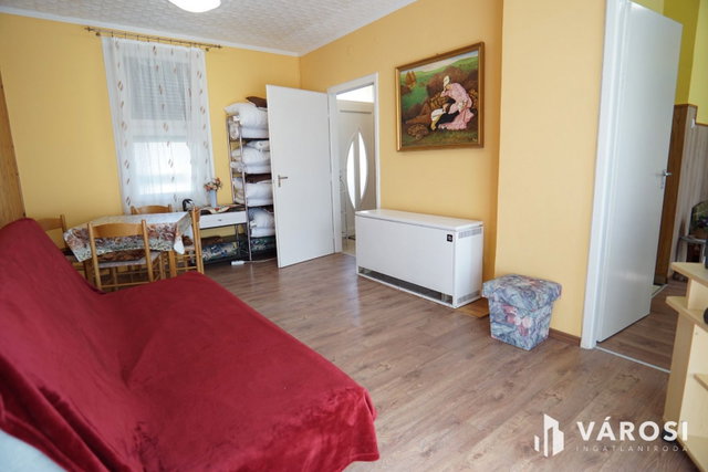 Eladó téglalakás, Zalakaroson 32 M Ft, 2 szobás