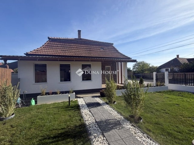 Eladó családi ház, Albertirsán 85 M Ft, 3 szobás