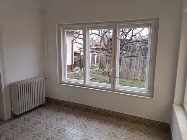Eladó családi ház, Kiskunfélegyházán 44.5 M Ft, 2 szobás