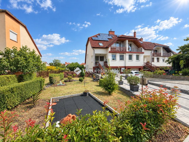 Eladó sorház, Pakson 145 M Ft, 4 szobás / költözzbe.hu