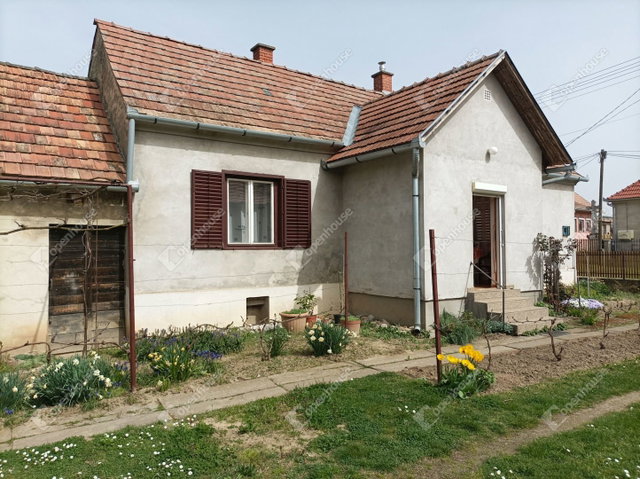 Eladó családi ház, Nagyatádon 22 M Ft, 2 szobás