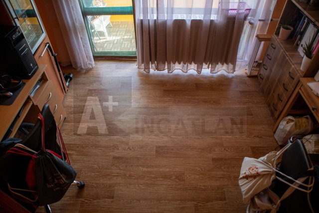 Eladó panellakás, Szegeden 41 M Ft, 2 szobás