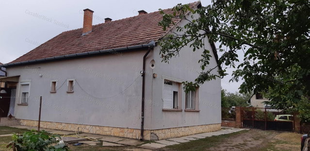 Eladó családi ház, Tiszaföldváron 17.9 M Ft, 3 szobás