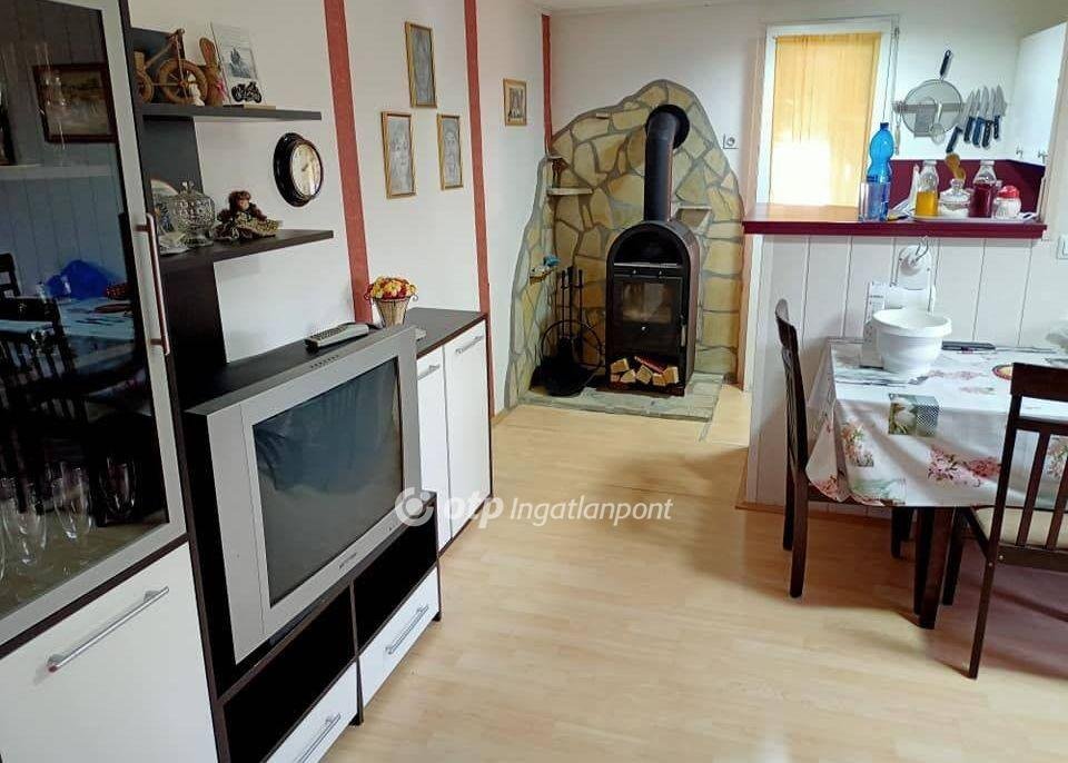 1 bed · 58m² · 21.000.000 ft
