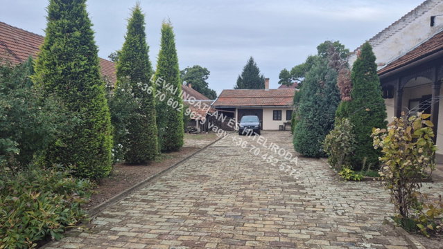Eladó családi ház, Békéscsabán 39.9 M Ft, 4 szobás