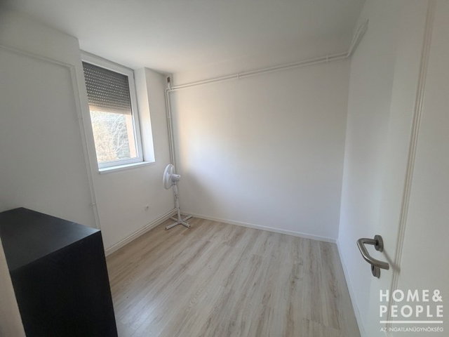 Eladó téglalakás, Szegeden 43.49 M Ft, 3 szobás