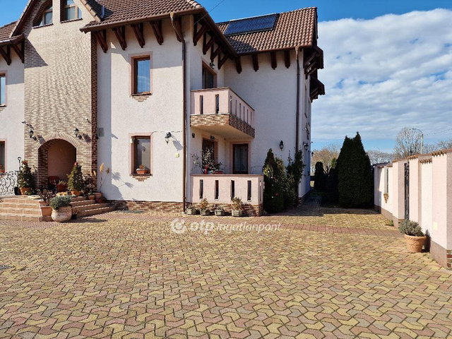 Eladó hotel, Hajdúszoboszlón 380 M Ft / költözzbe.hu