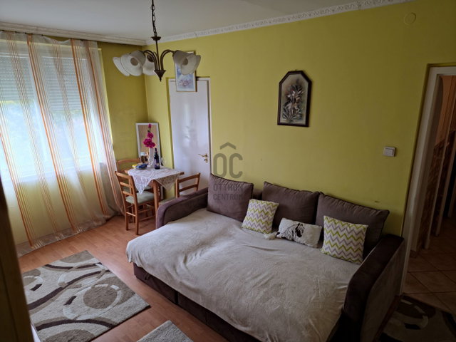 Eladó panellakás, Ózdon 9.8 M Ft, 2 szobás