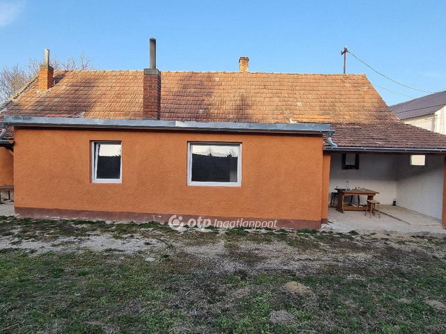 Eladó családi ház, Kemenesmihályfán 24.99 M Ft, 2+1 szobás