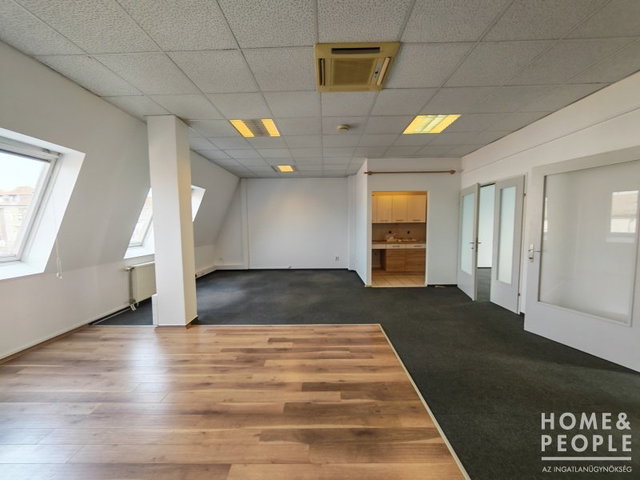 Eladó iroda, Szegeden 67.999 M Ft, 3 szobás / költözzbe.hu