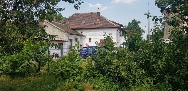 Eladó családi ház, Budapesten, XV. kerületben 149.9 M Ft