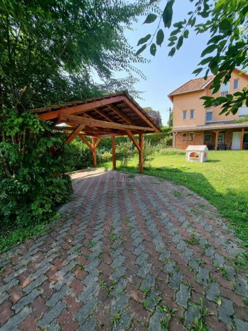 Eladó nyaraló, Balatonvilágoson 139 M Ft, 5 szobás