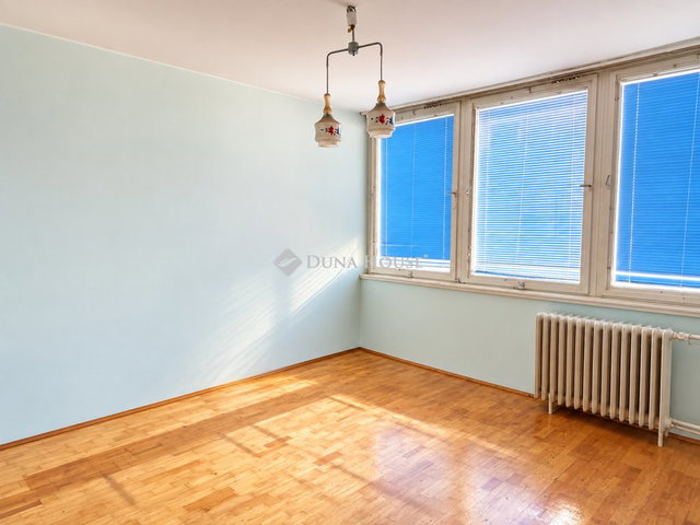 Eladó panellakás, Kecskeméten 41.5 M Ft, 2 szobás