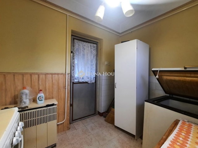 Eladó családi ház, Kakucson 47.99 M Ft, 3 szobás
