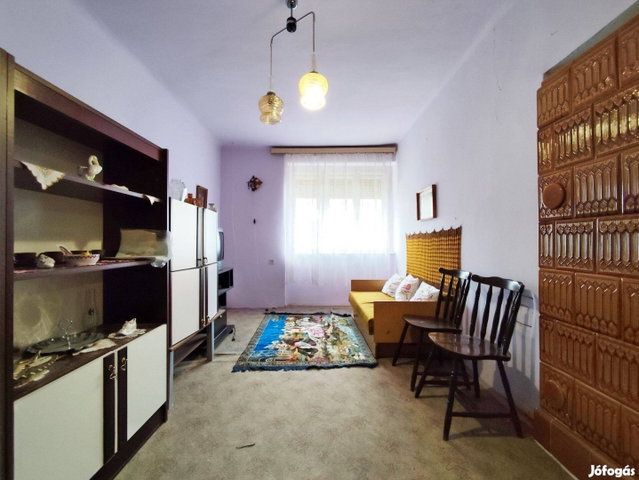 Eladó téglalakás, Dombóváron 22 M Ft, 2 szobás