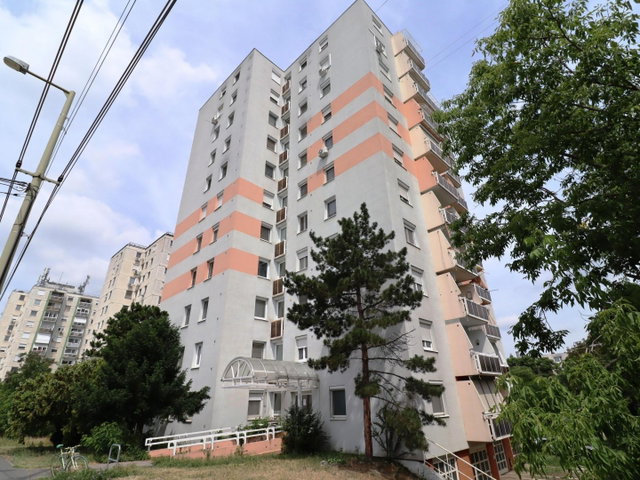 Eladó panellakás, Szegeden, Felső Tisza-Part utcában 59.7 M Ft