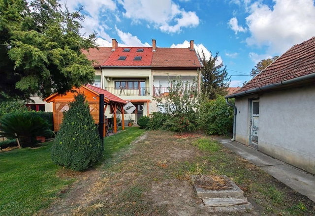 Eladó sorház, Csorváson 25.99 M Ft, 3+1 szobás
