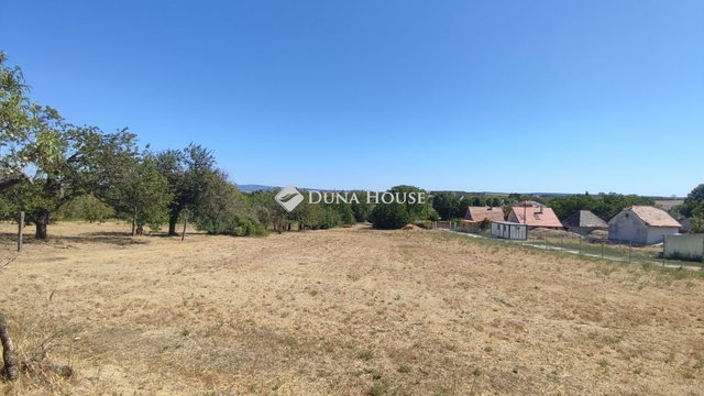 Eladó telek, Etyeken 152 M Ft / költözzbe.hu