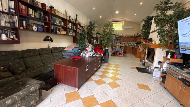 Eladó hotel, Bagon 750 M Ft, 16 szobás / költözzbe.hu