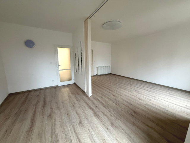 Eladó téglalakás, Szegeden, Ács utcában 65 M Ft, 2 szobás