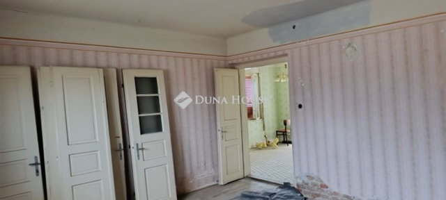 Eladó családi ház, Tótszerdahelyen 33 M Ft, 3 szobás