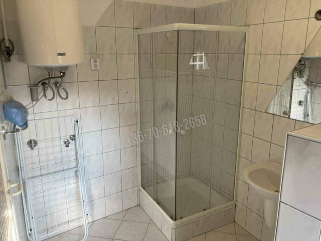 Eladó családi ház, Esztergomban 119.9 M Ft, 4+3 szobás