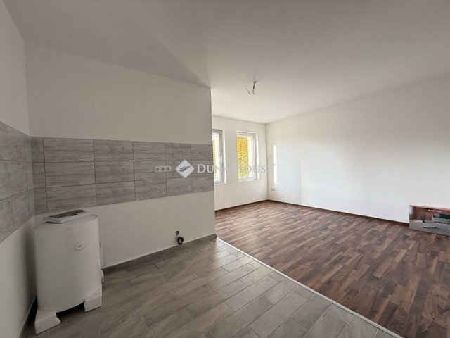 Eladó téglalakás, Budapesten, XXI. kerületben 26.9 M Ft