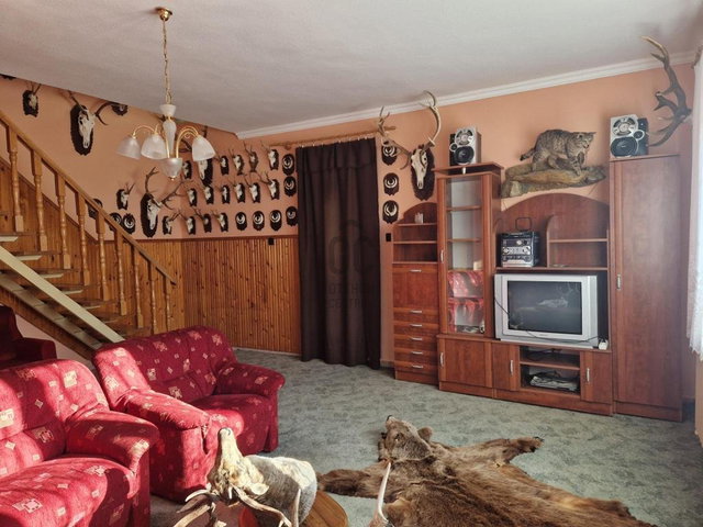 Eladó családi ház, Eszteregnyén 62.8 M Ft, 6 szobás