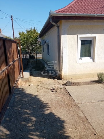 Eladó családi ház, Kaposváron 47.5 M Ft, 3+1 szobás