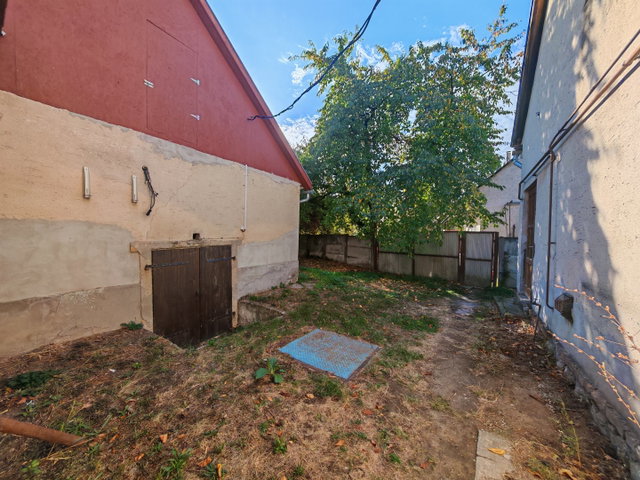 Eladó családi ház, Kesztölcön, Esztergomi utcában 55 M Ft