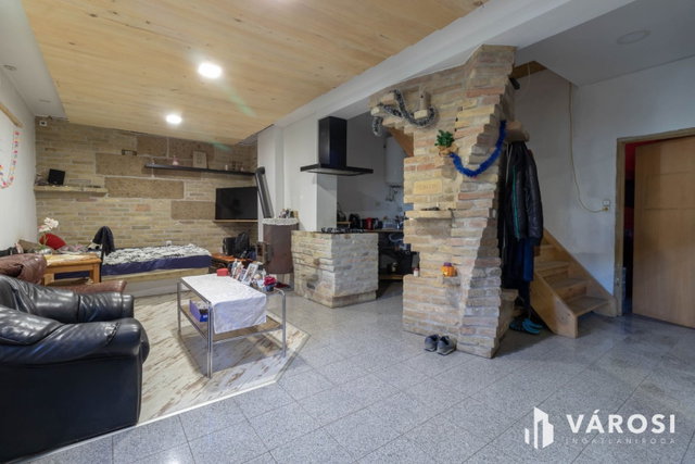 Eladó családi ház, Simontornyán 34.9 M Ft, 5 szobás