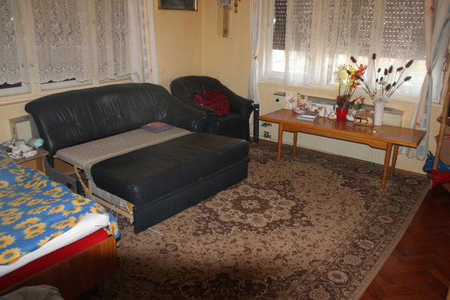 Eladó családi ház, Fertődön 94.999 M Ft, 5 szobás