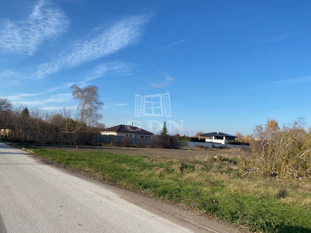 Eladó telek, Komáromban 25 M Ft / költözzbe.hu