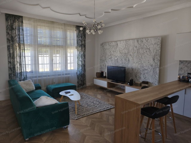 Kiadó téglalakás, albérlet, Nyíregyházán 200 E Ft / hó