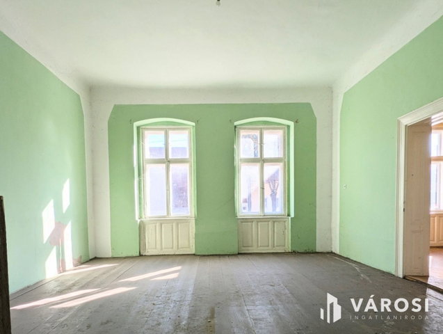 Eladó ipari ingatlan, Békéscsabán 45 M Ft, 8 szobás