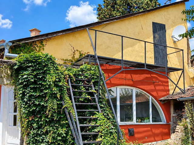 Eladó családi ház, Szentendrén 79.9 M Ft, 3 szobás