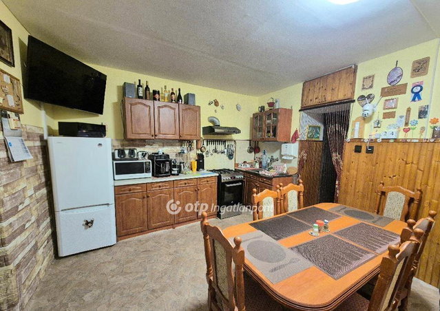 Eladó családi ház, Daruszentmiklóson 21.5 M Ft, 1+1 szobás