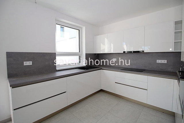 Eladó családi ház, Celldömölkön 104.9 M Ft, 4 szobás