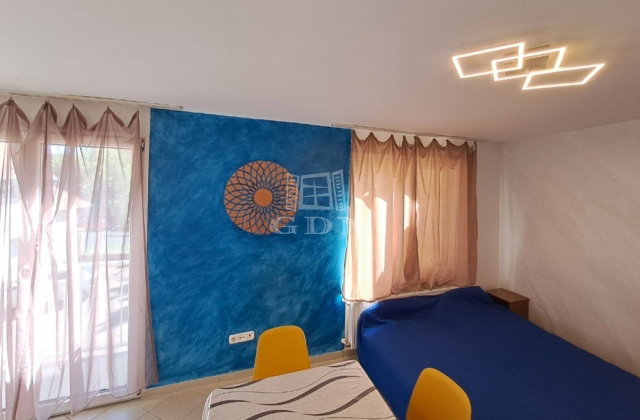 Eladó téglalakás, Keszthelyen 59.99 M Ft, 3 szobás