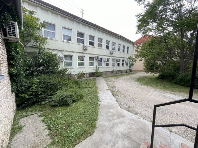 Eladó üzlethelyiség, Várpalotán 299 M Ft / költözzbe.hu