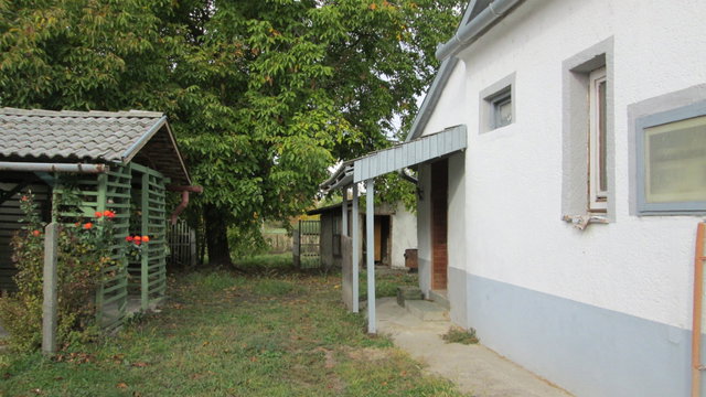 Eladó családi ház, Szentlőrincen 39.8 M Ft, 3 szobás
