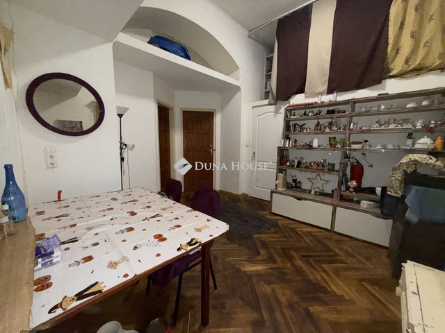 Eladó téglalakás, Budapesten, VIII. kerületben 89 M Ft, 3 szobás