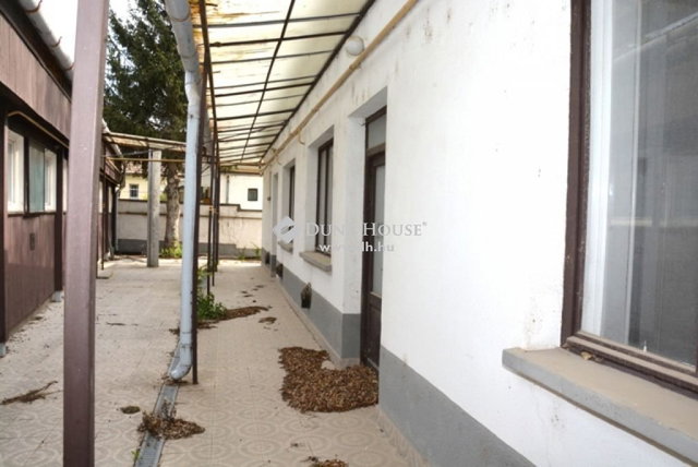Eladó családi ház, Enyingen 53 M Ft, 13 szobás