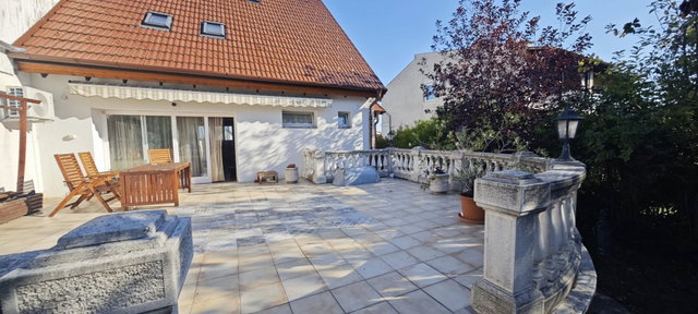 Eladó ikerház, Szentendrén 158 M Ft, 4 szobás
