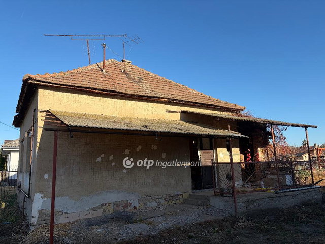 Eladó családi ház, Ipolyvecén 9.49 M Ft, 1 szobás