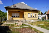 Eladó családi ház, Szigetszentmiklóson 82.4 M Ft, 2 szobás